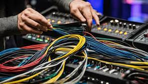 Der perfekte Schutz: Fünf entscheidende Faktoren bei der Wahl des Kabelummantelung