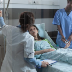 Wie ambulante Intensivpflege die Lebensqualität schwerkranker Menschen verbessert